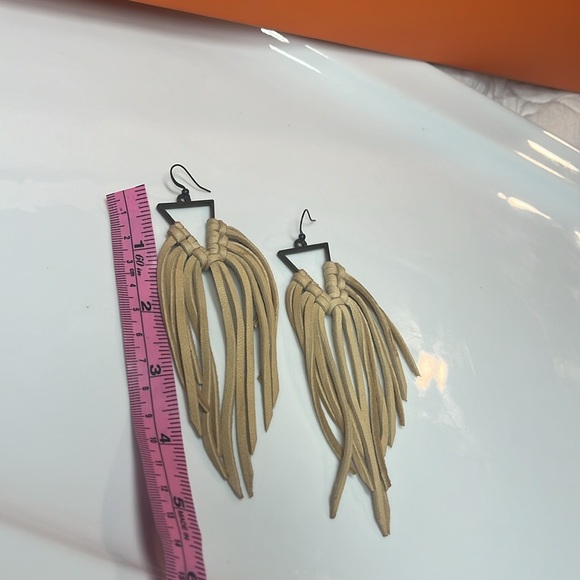 LEATHER FRINGE BOHO EARRINGS - Picture 3 of 4